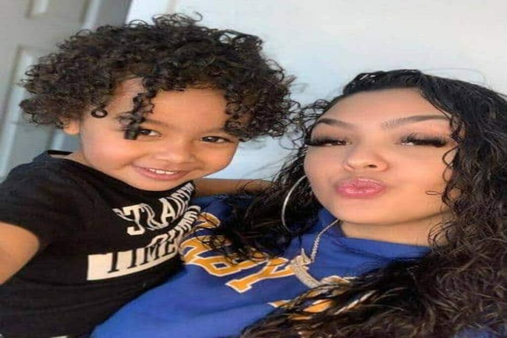 Jaidyn Alexis and her son